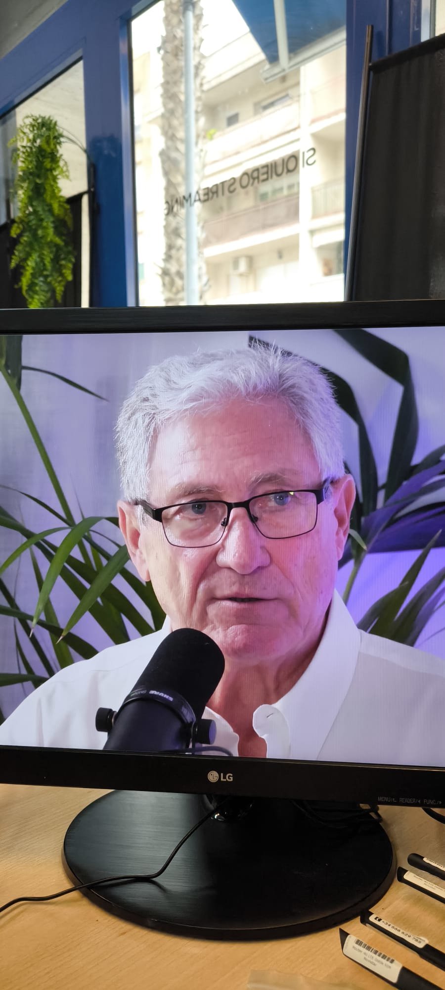 Entrevista de VULNERATE monitorizada durante la grabación en Sitges